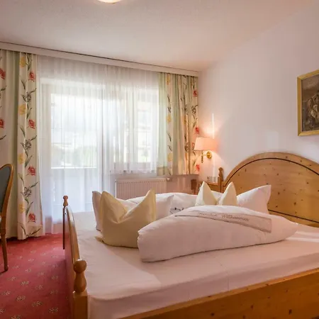 Hotel Viktoria&landhaus Joggl 3*