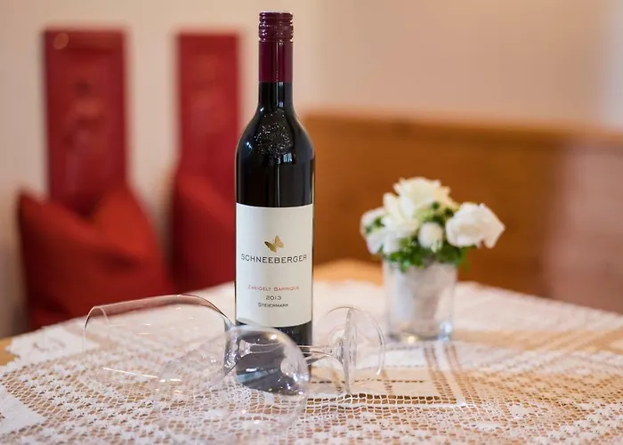 Hotel Viktoria & Joggl 3*