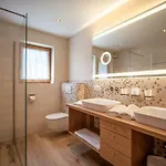 Viktoria & Joggl Hotel 3*