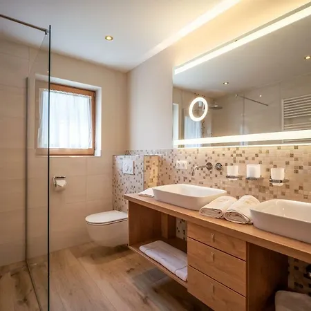 Viktoria & Joggl Otel 3*