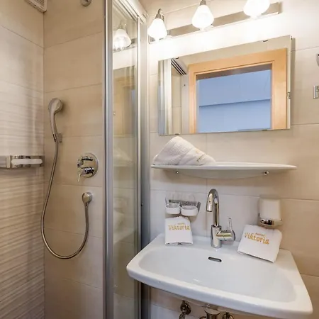 Viktoria & Joggl Otel
